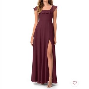 👰🏼‍♀️💐 AZAZIE JINNY Bridesmaids Dress size 4 in Cabernet 🍷